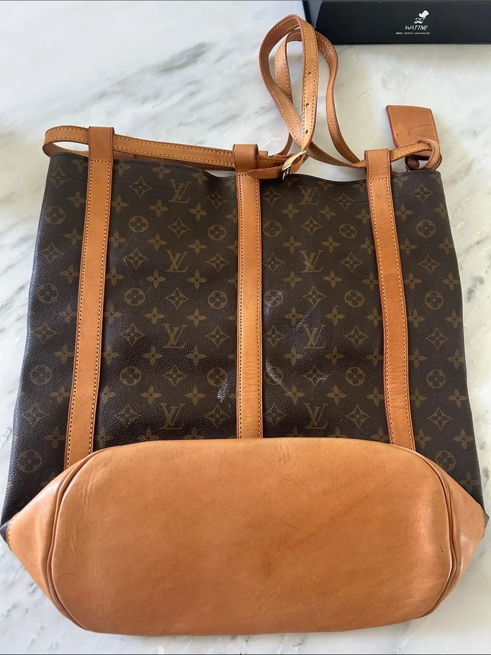 Louis Vuitton classic louis